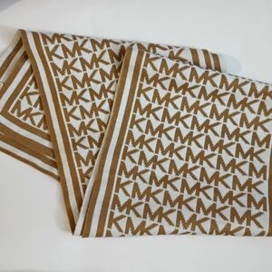 Michael Kors scarf OSFA tan white MK winter warm soft nwot